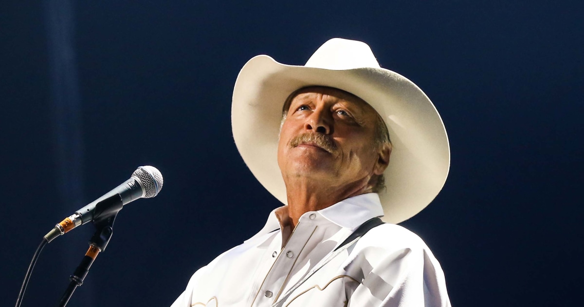 Alan Jackson's 'Last Call: One More for the Road' Concert Tour: Dates,  Tickets
